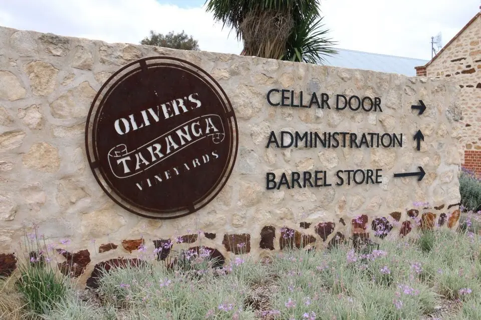 Oliver's Taranga